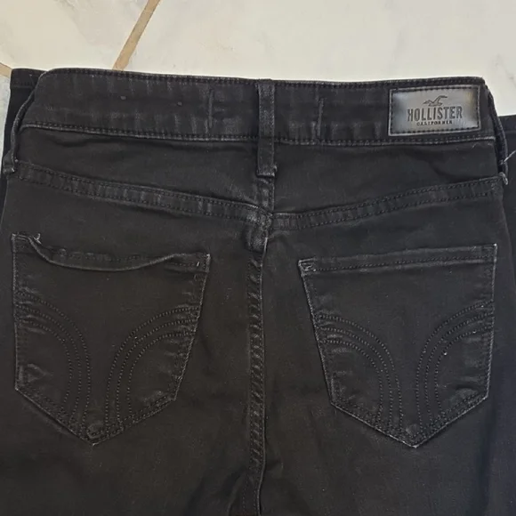 Hollister Black Skinny Jeans Stretch Denim - Picture 4 of 5